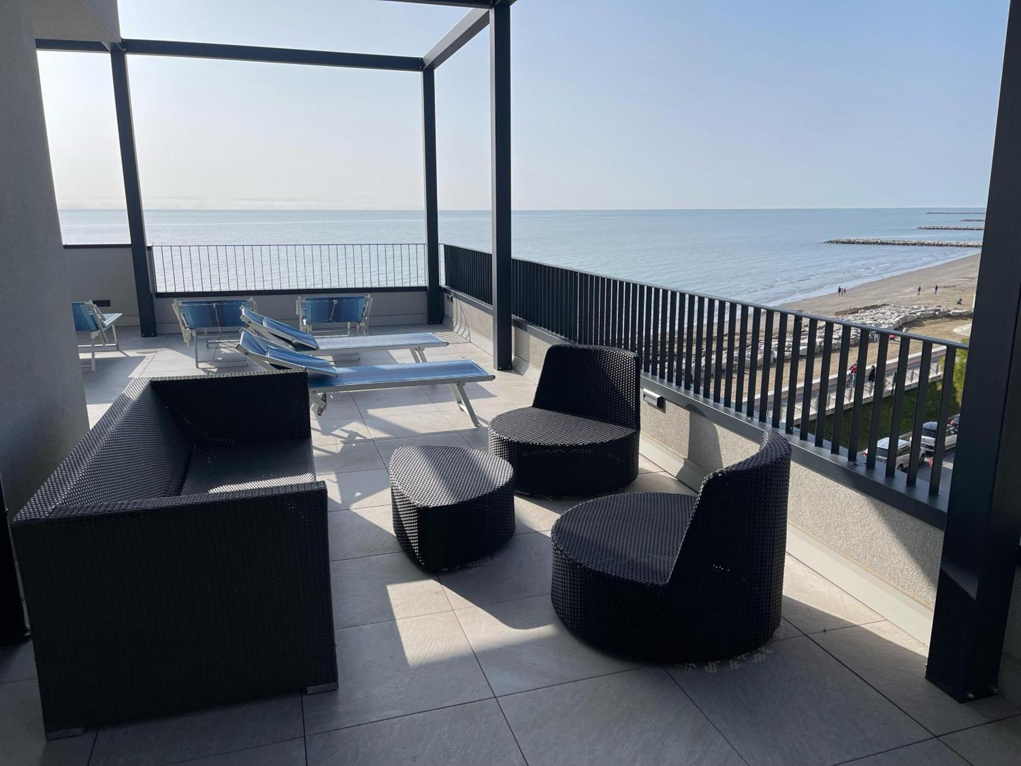 Nuovo Residence Serenissima Frontemare - Agenzia Cocal Caorle Eksteriør bilde